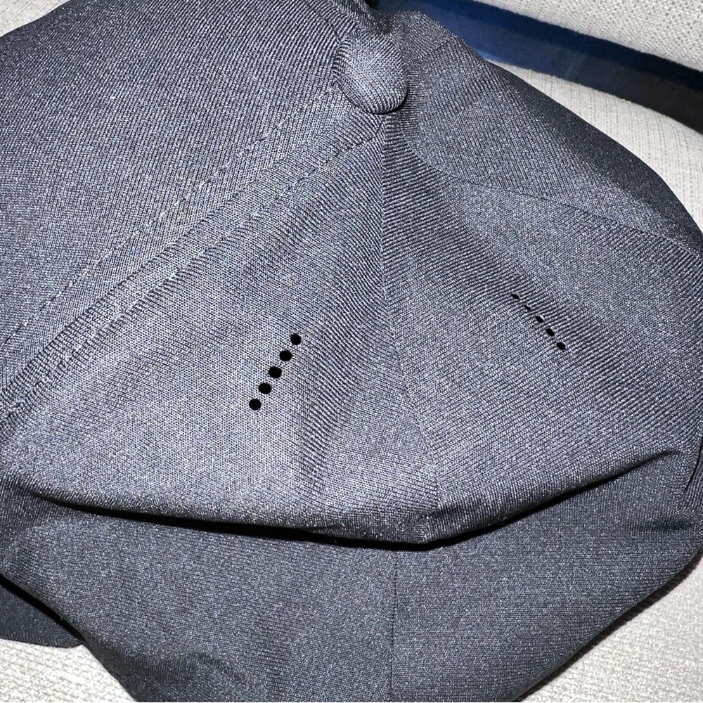 Lululemon Seawheeze 2015 Commemorative
Adjustable Cap - Picture 5 of 10